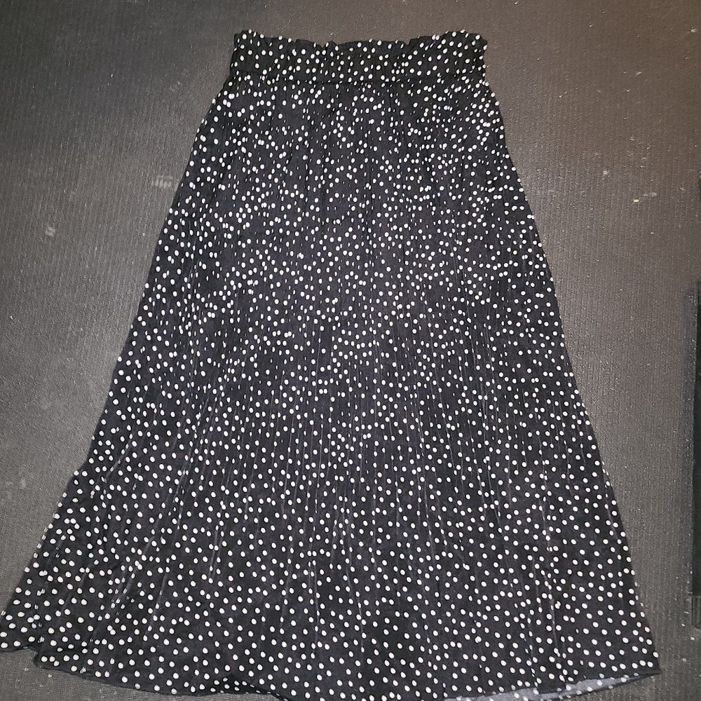 Elegant Black and White Polka Dot A-Line Skirt